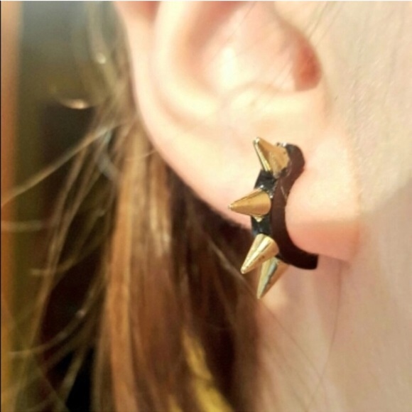 (P1) Spike Earrings - Picture 4 of 7